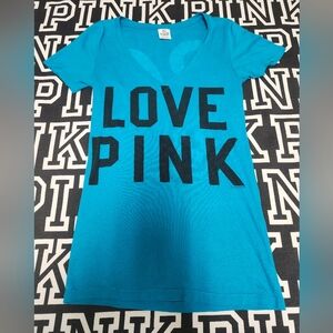 #414 VS Pink Vintage V-Neck Tee (Flawed)🩵